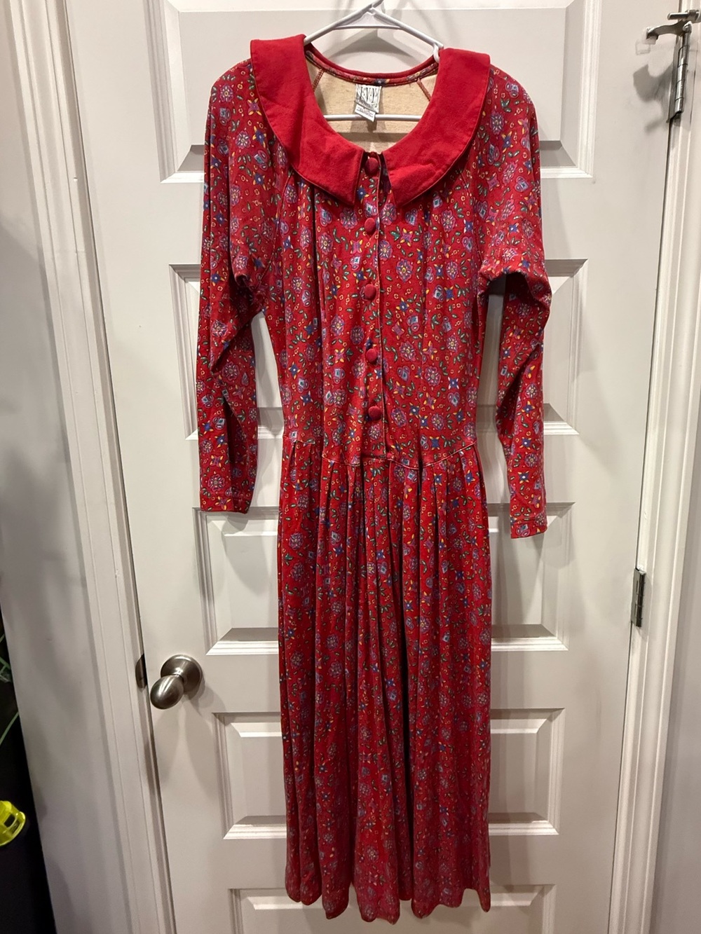 Ivy Impressions Vintage 1980s Red Floral Dress with Pan Collar, Shoulder Pads